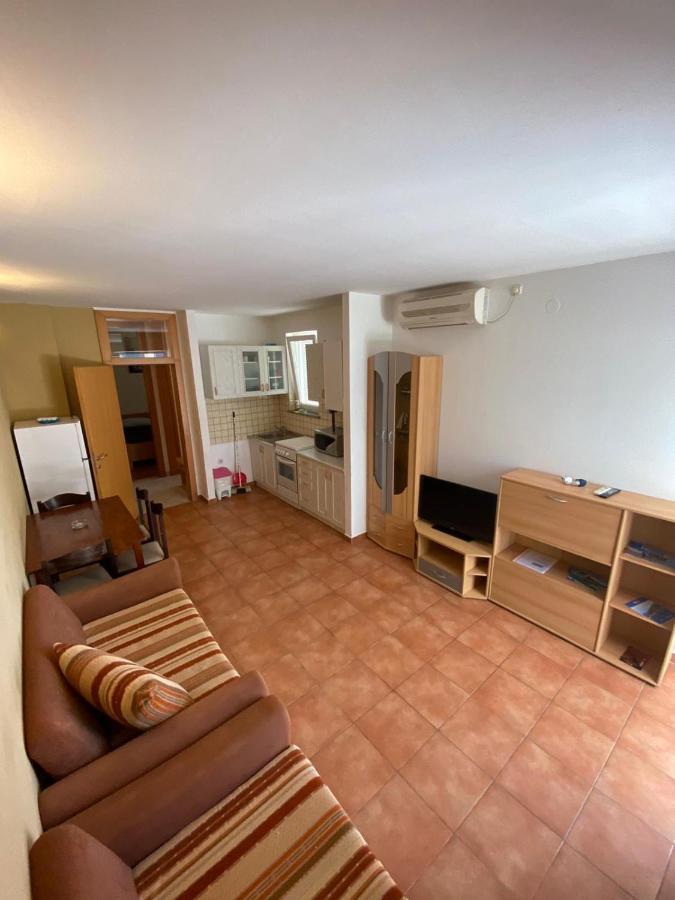 Apartment Dilba Novalja Ngoại thất bức ảnh