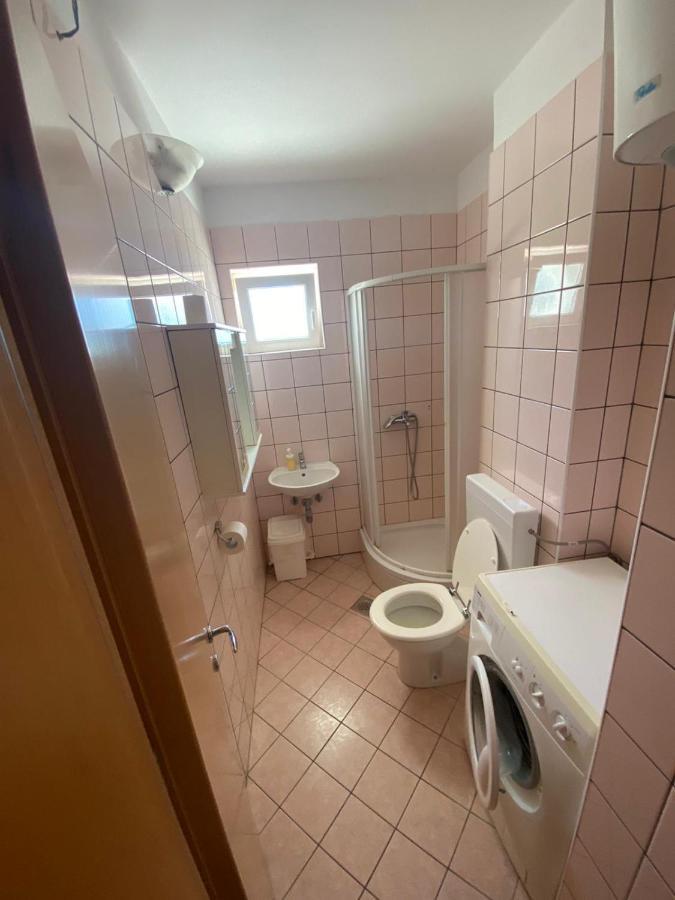 Apartment Dilba Novalja Ngoại thất bức ảnh