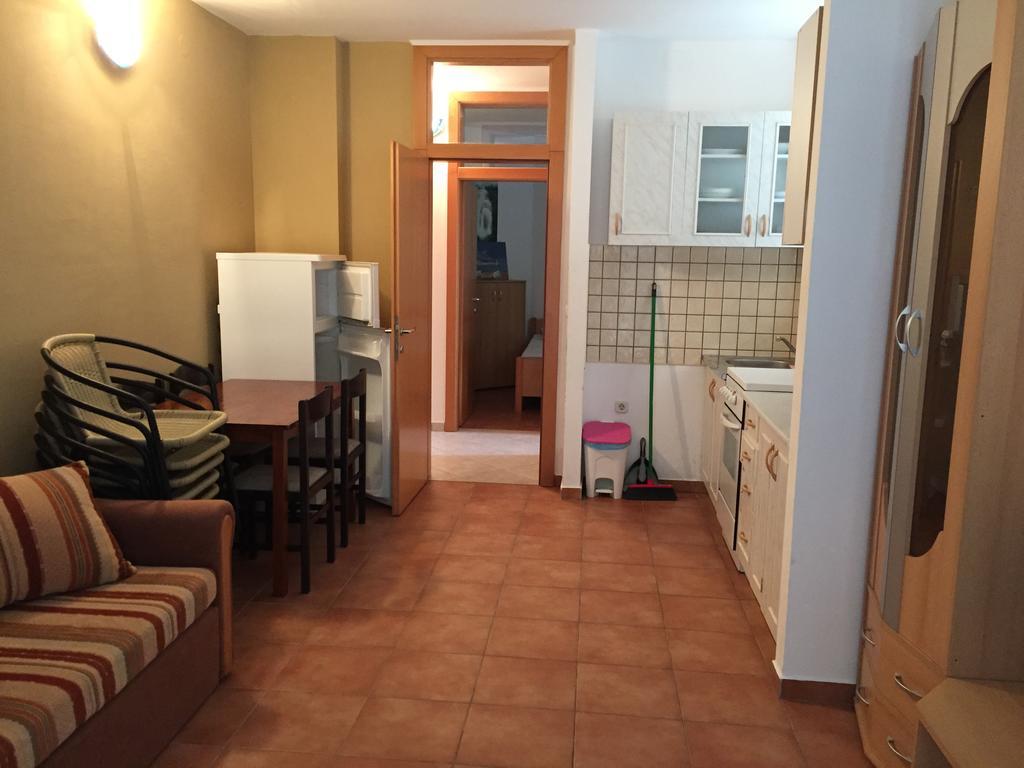 Apartment Dilba Novalja Ngoại thất bức ảnh